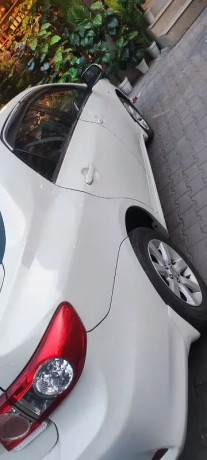 toyota-corolla-gli-2012-big-5