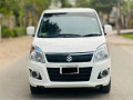 suzuki-wagon-r-2022-small-1