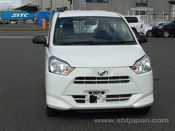 daihatsu-mira-es-manufactured-oct-2022-big-1