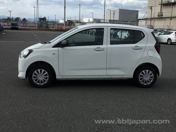 daihatsu-mira-es-manufactured-oct-2022-big-4