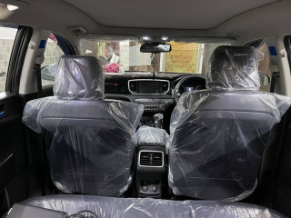 kia-sportage-black-edition