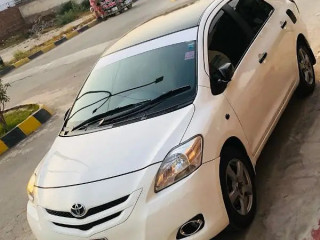 toyota-belta-2006