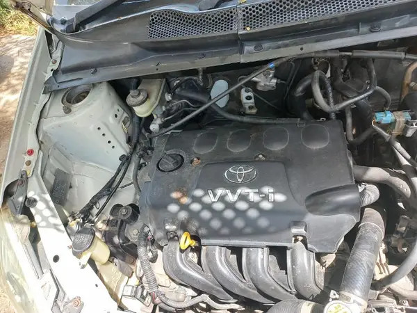 toyota-vitz-2003-big-3