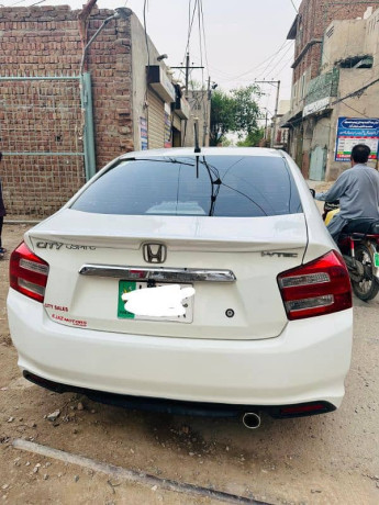 honda-city-aspire-model-2014-big-14