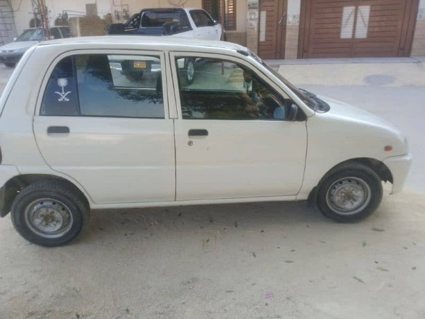 daihatsu-cuore-2007-big-5