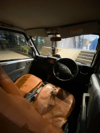 nissan-clipper-2011-big-7