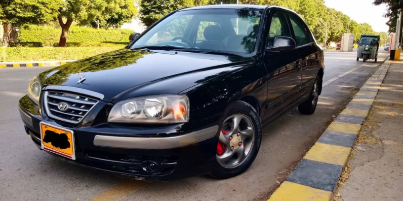 hyundai-elantra-2006-big-12