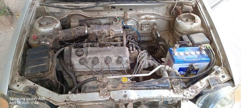suzuki-baleno-2004-big-7