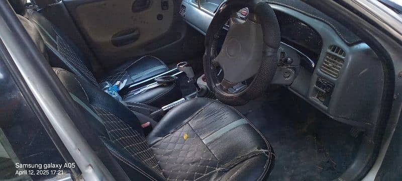 suzuki-baleno-2004-big-10