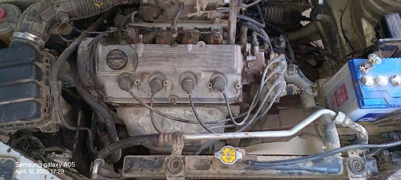 suzuki-baleno-2004-big-4