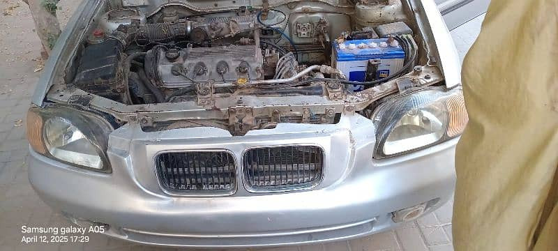 suzuki-baleno-2004-big-3
