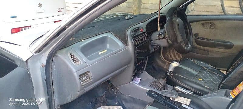 suzuki-baleno-2004-big-18