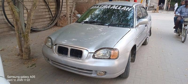 suzuki-baleno-2004-big-9