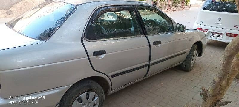 suzuki-baleno-2004-big-14