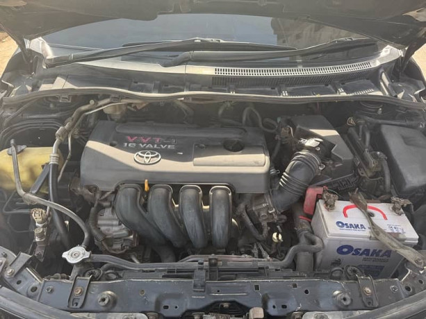 toyota-corolla-altis-2009-big-17