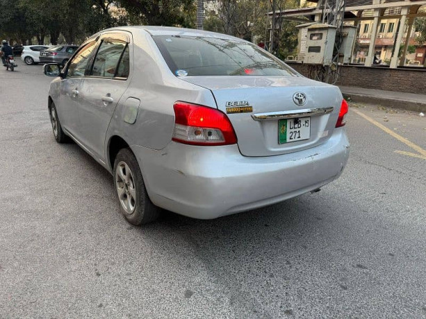toyota-belta-2009-big-3