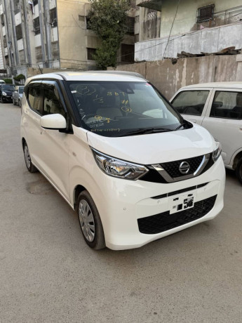 nissan-dayz-2021-35-grade-same-mira-move-alto-cultus-picanto-yaris-big-1