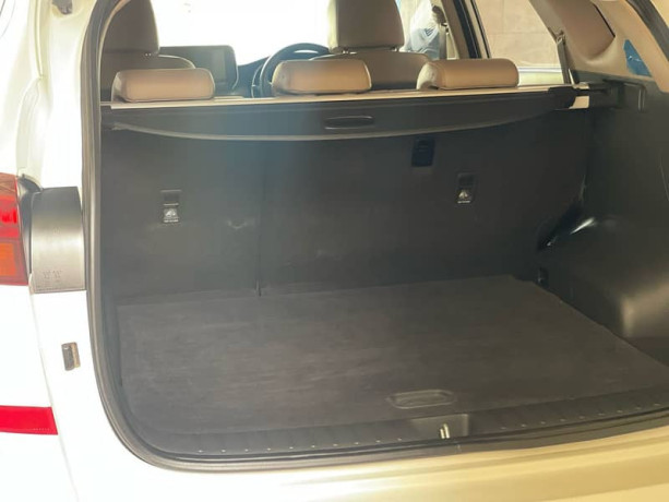 hyundai-tucson-awd-at-ultimate-2023-parking-sensors-big-15