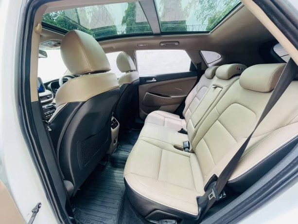 hyundai-tucson-awd-at-ultimate-2023-parking-sensors-big-19