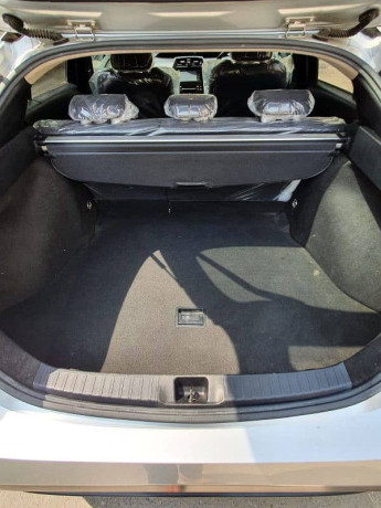 toyota-prius-201820212023reg-big-11