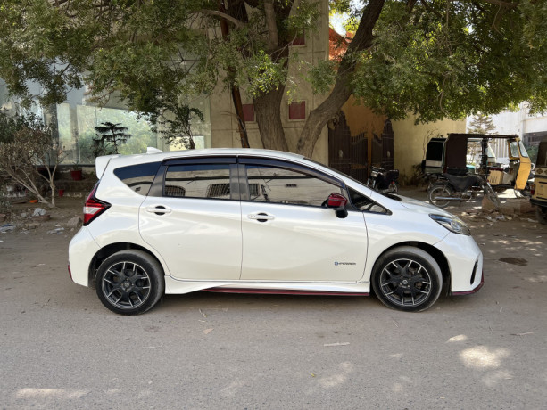 nissan-note-nismo-big-1