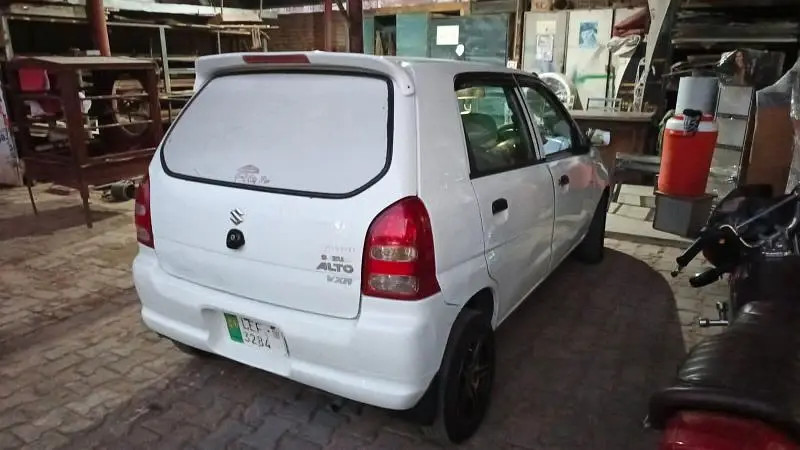 suzuki-alto-2008-big-9