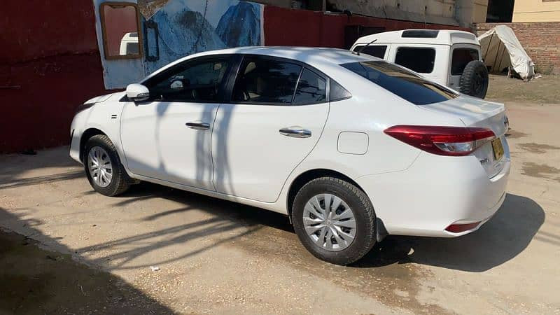 toyota-yaris-2020-big-4