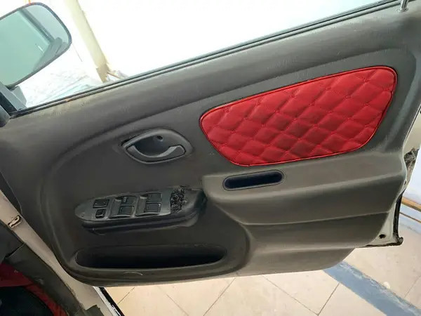 suzuki-alto-lapin-2006-big-5