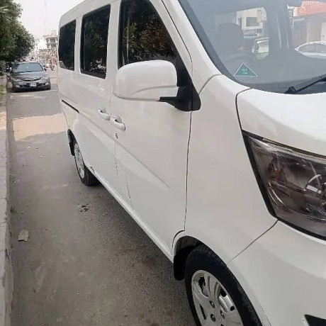 changan-karvaan-2021-big-12