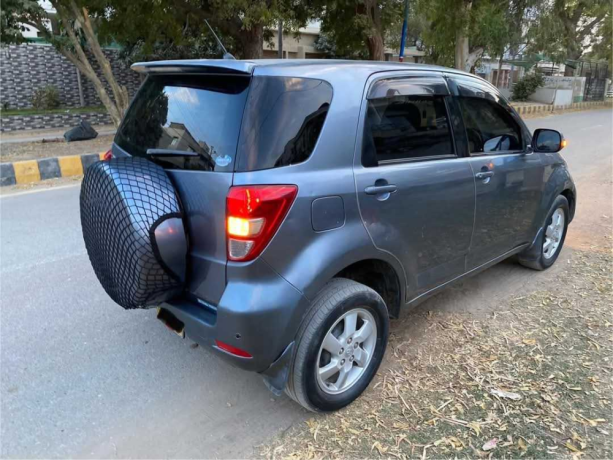 toyota-rav4-awd-hybrid-big-6