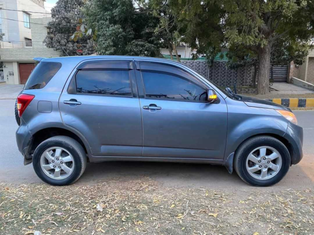 toyota-rav4-awd-hybrid-big-3