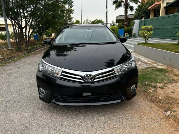 toyota-corolla-altis-grande-x-cvt-i-18-black-interior-big-3