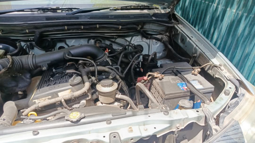 toyota-fortuner-27-v-big-9