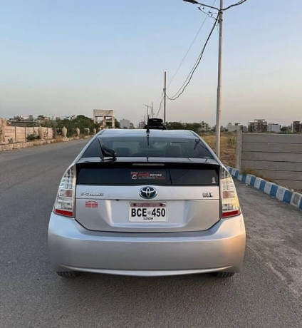 toyota-prius-18-model-201114-big-7