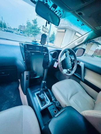 toyota-prado-tx-27-2009-big-7