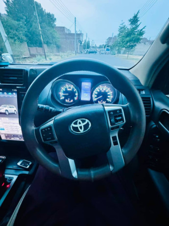 toyota-prado-tx-27-2009-big-6
