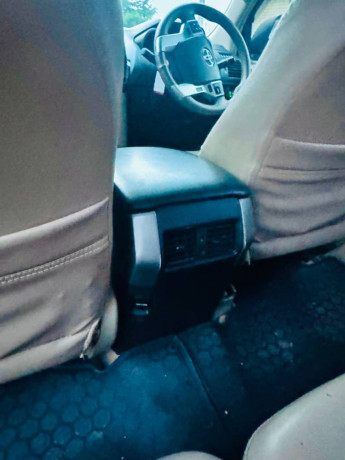 toyota-prado-tx-27-2009-big-8