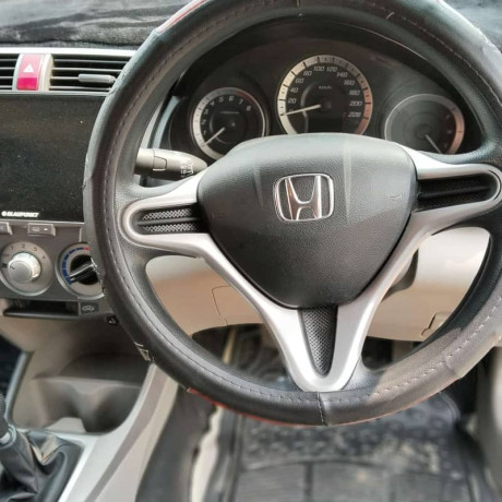 honda-city-13-i-vtec-2017-big-6