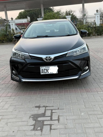 toyota-corolla-altis-16-x-cvt-i-big-0