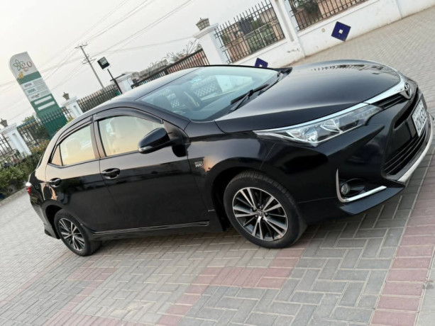 toyota-corolla-altis-16-x-cvt-i-big-10