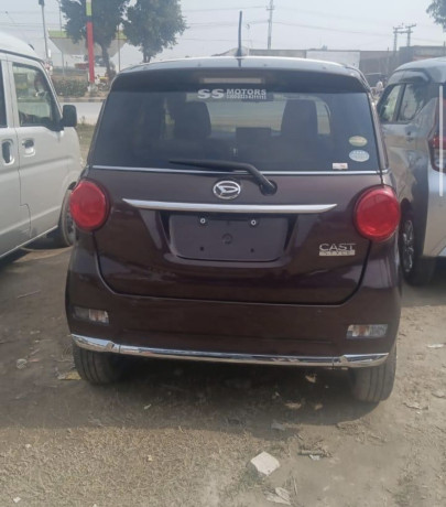 cast-daihatsu-big-1