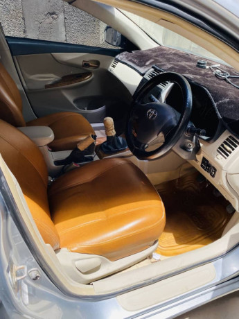 corolla-gli-2011-model-big-4