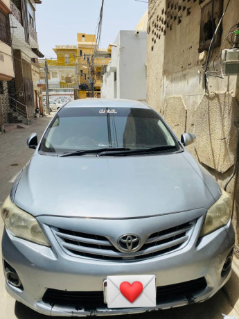corolla-gli-2011-model-big-7