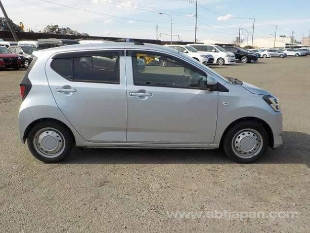 daihatsu-mira-2022-model-2025-fresh-clear-for-sale-big-4