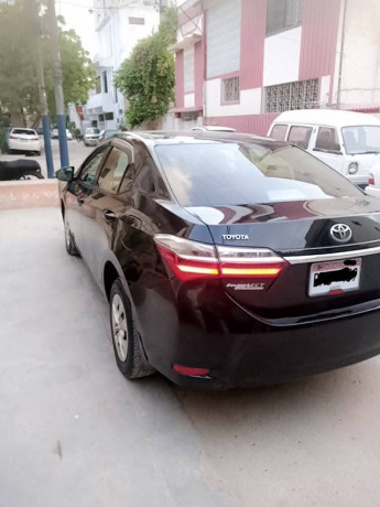 toyota-corolla-altis-16-x-cvt-i-big-1