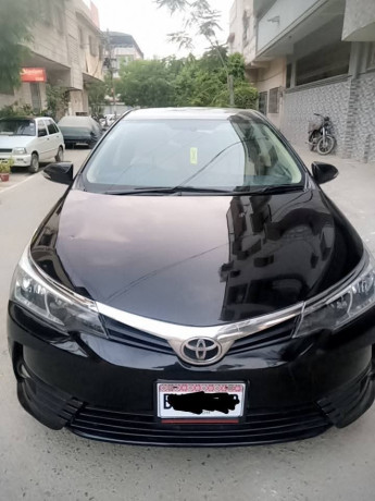 toyota-corolla-altis-16-x-cvt-i-big-0