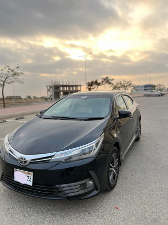 toyota-corolla-altis-grande-x-cvt-i-18-black-interior-big-1