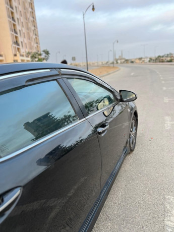 toyota-corolla-altis-grande-x-cvt-i-18-black-interior-big-3