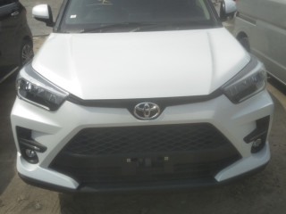 toyota-raize