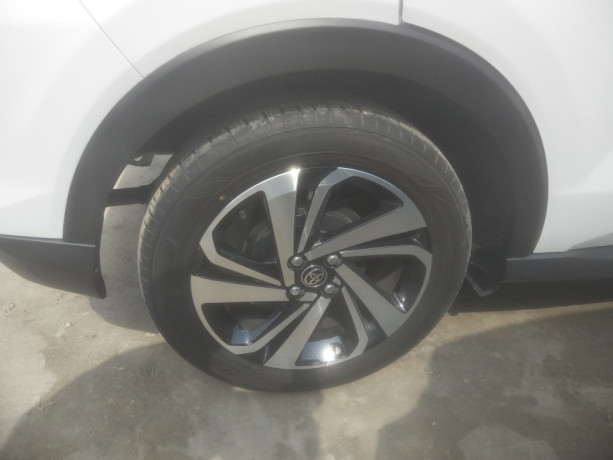 toyota-raize-big-6